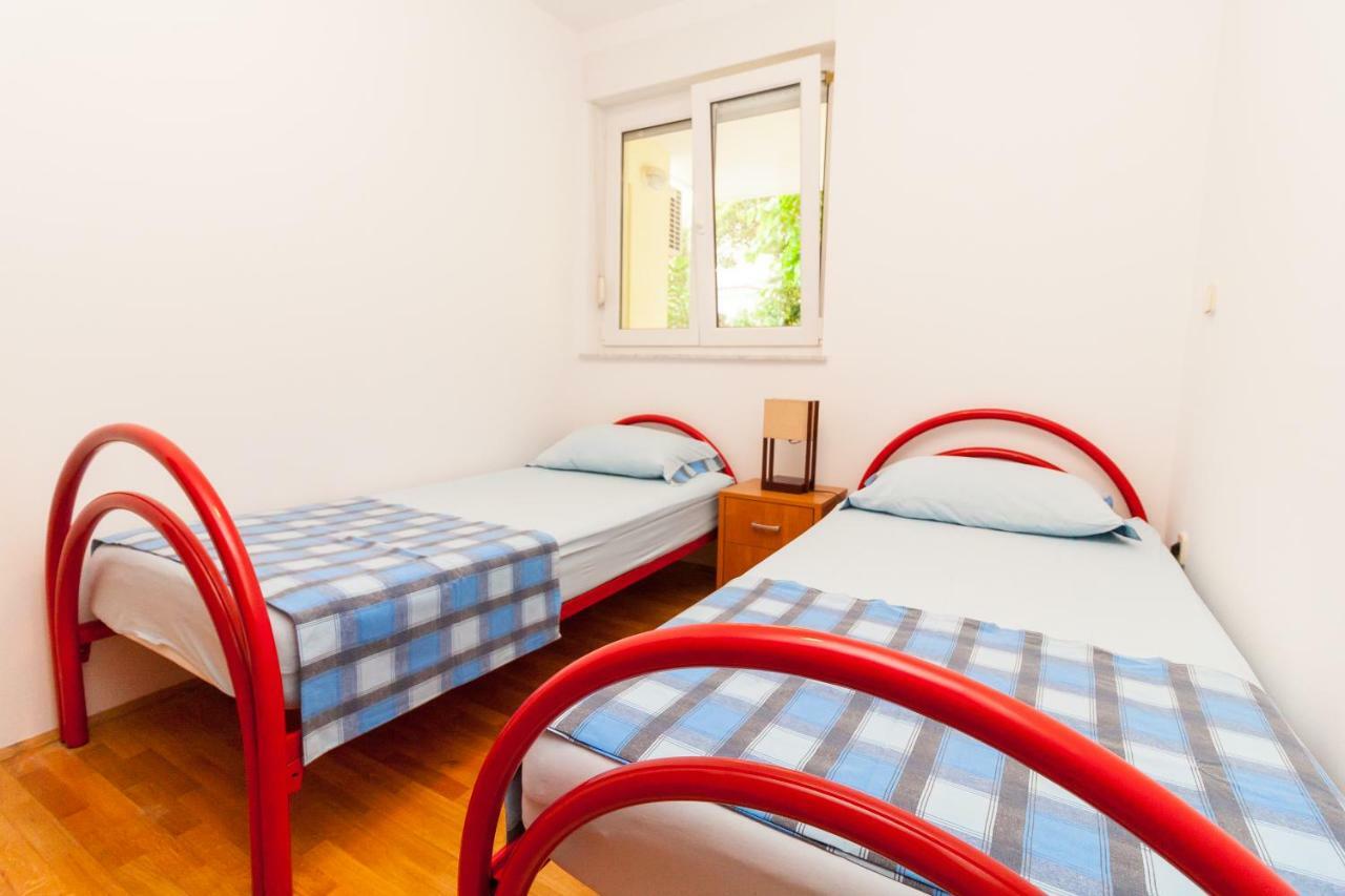 • Lungomare Beach Apartment Pula • Esterno foto